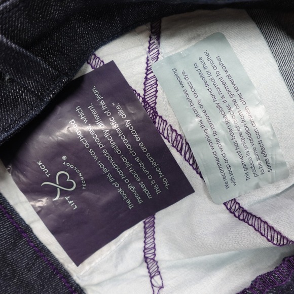 NYDJ Jeans 6 Blue Straight Leg Dark Wash Embellished Pocket Lift Tuck Stretch - Picture 10 of 14